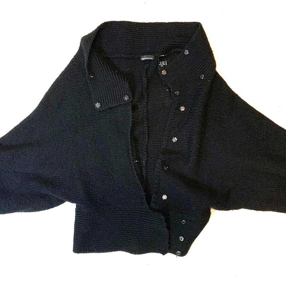 MODA International sweater
